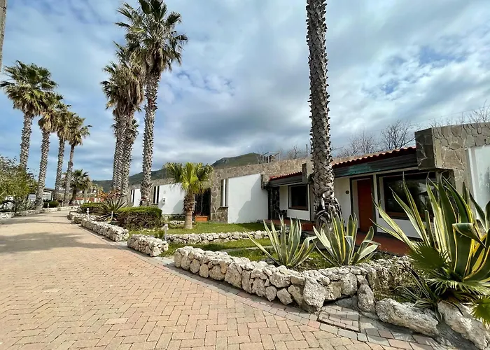 Le Mandrelle Beach Resort